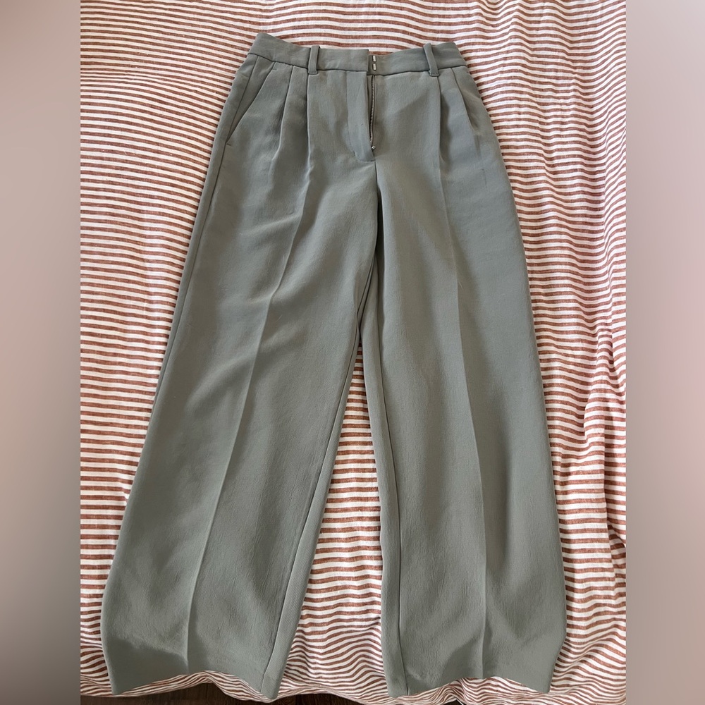 Aritzia Effortless Pant - Basalt Grey